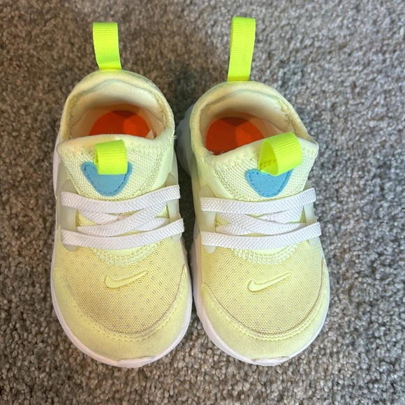 Nike React Presto Volt Yellow Toddler Sneakers 5C - Picture 6 of 11